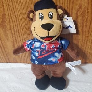 New with tags mn twins bear